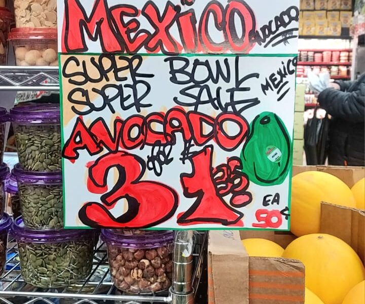 Oferta en Queens, Nueva York. Un supermercado en posición para el gran juego.